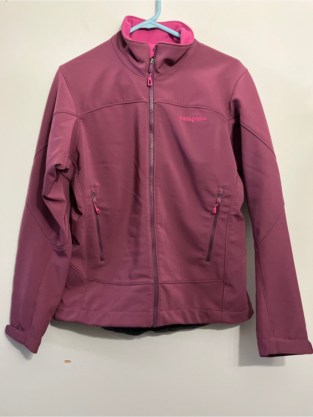 Patagonia Women's Utility Jacket in Mauve Size Medium